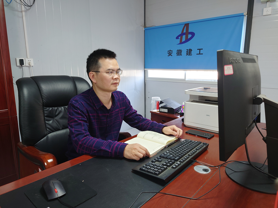 基層職工熱議黨的二十大系列報(bào)道（五） ：攻堅(jiān)克難、奮勇前行，向公司交出一份份高質(zhì)量答卷！